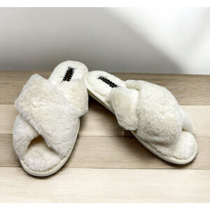 Laines of London White Faux Fur Cross Strap Open Toe Slippers Women's Size S 5-6